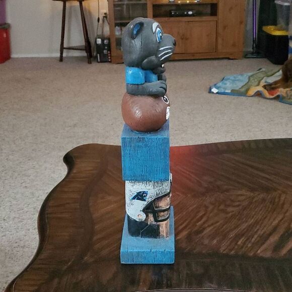 COLLECTIBLE CAROLINA PANTHERS WOODEN TIKI STATUE - Picture 3 of 8